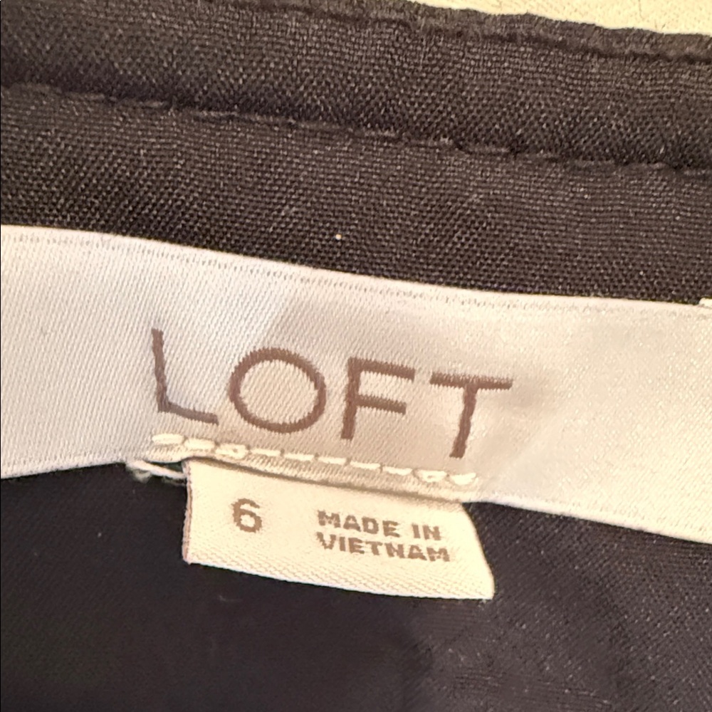 LOFT Multi-Colored Garment - Picture 2 of 3